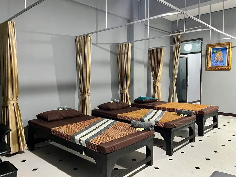 ธาราซาวน่า gay sauna