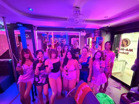Ma Mao Bar