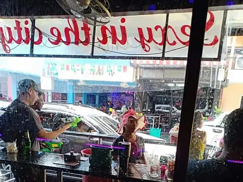 Sexy in the City Bar