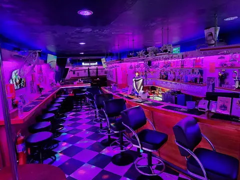BeYond - Gentlemen's Club