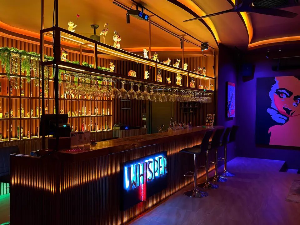 Whisper Gay Bar/Lounge