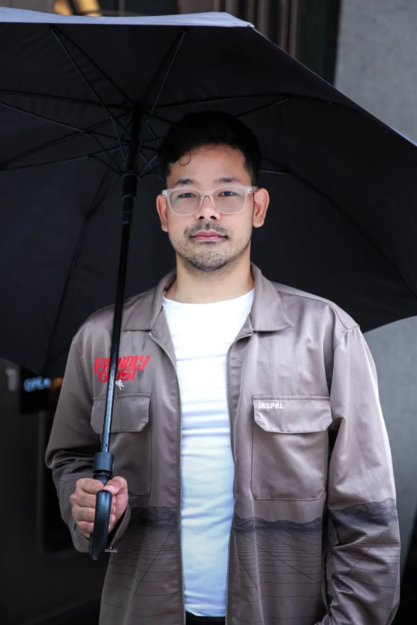 Foto ke-6 dari Blue