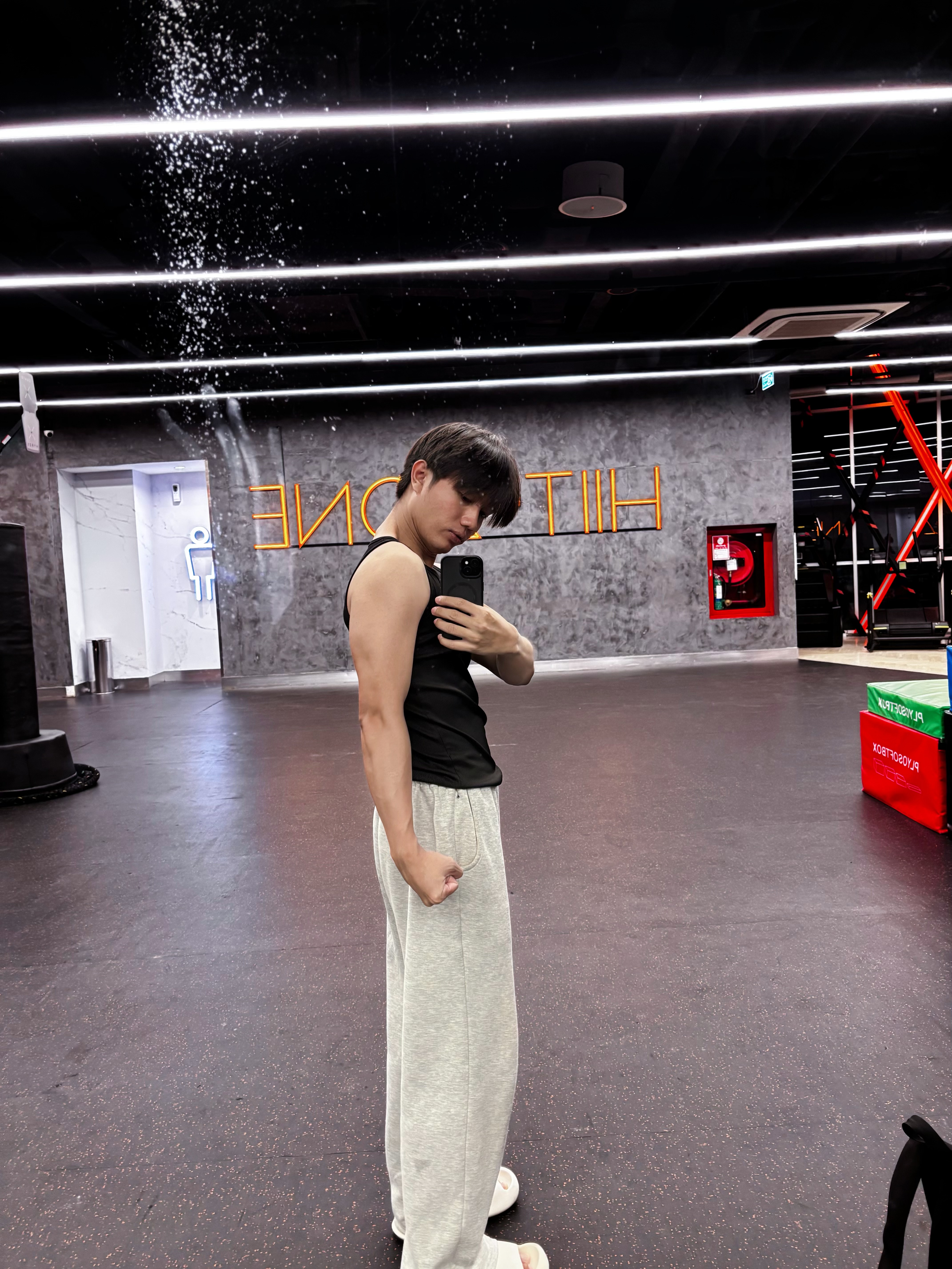 NINE photo 8