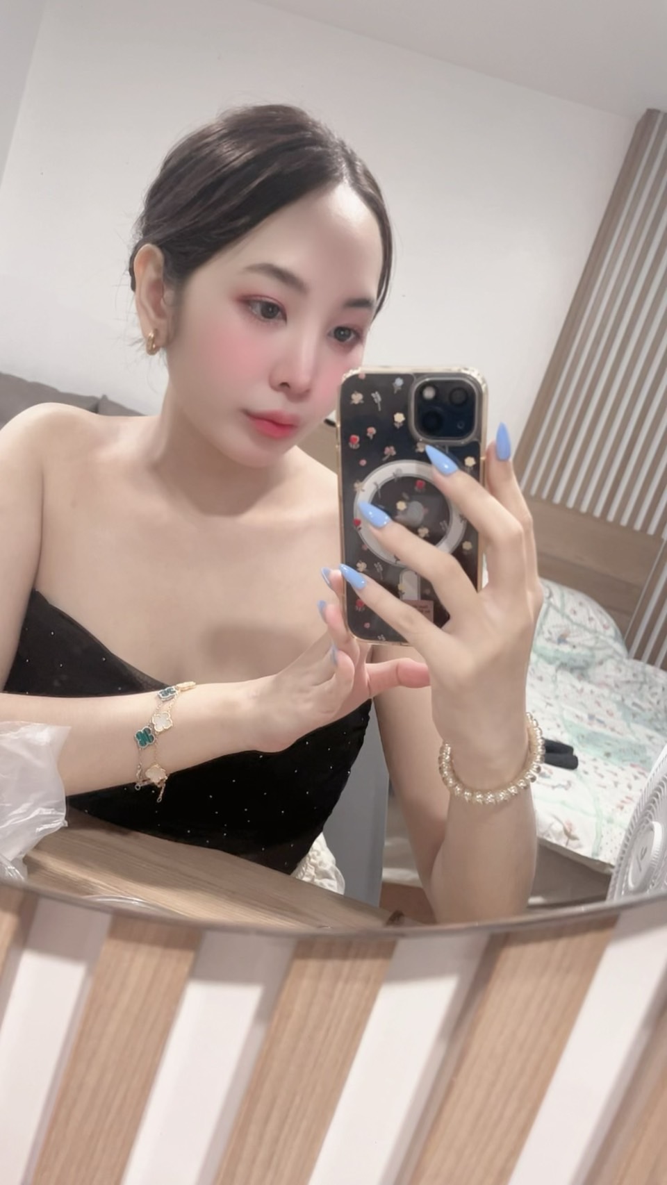 Ảnh 2 của SOMI