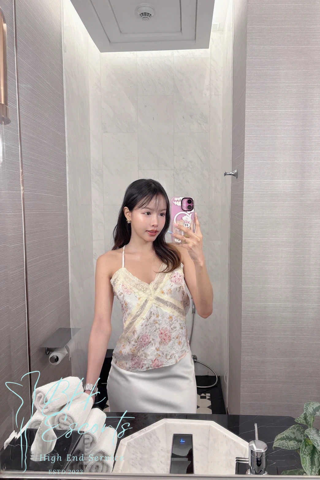 Foto ke-25 dari Baccarat