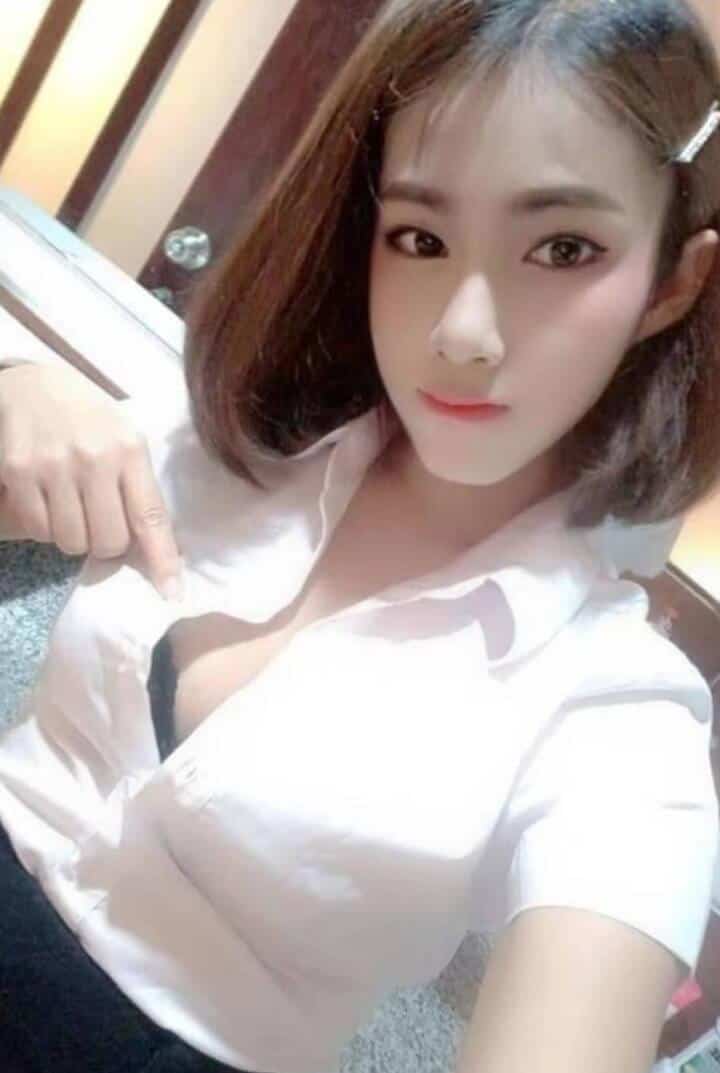 រូបទី 2 របស់ Mona