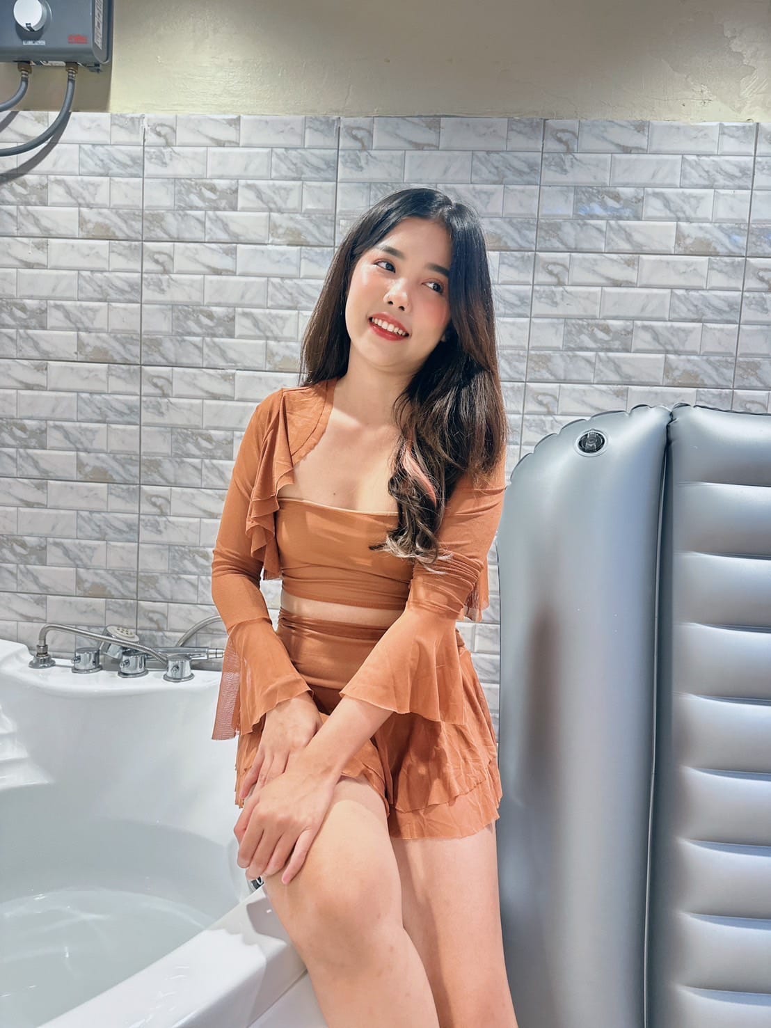 รูปที่ 3 ของ Happy