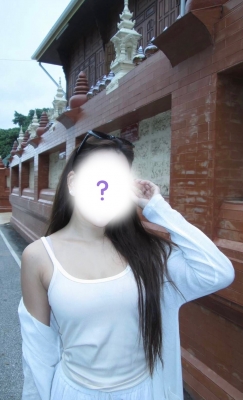 ฟลอล่า