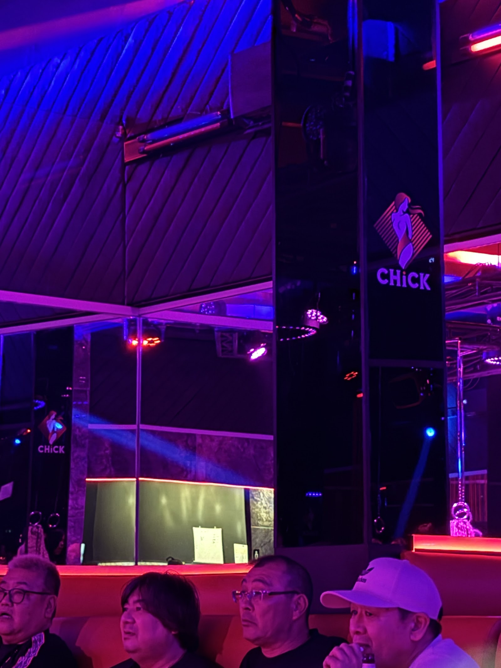Chick Gogo Club photo 23