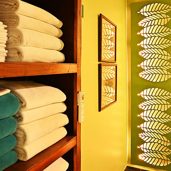 Emerald Green Mens Club photo 13