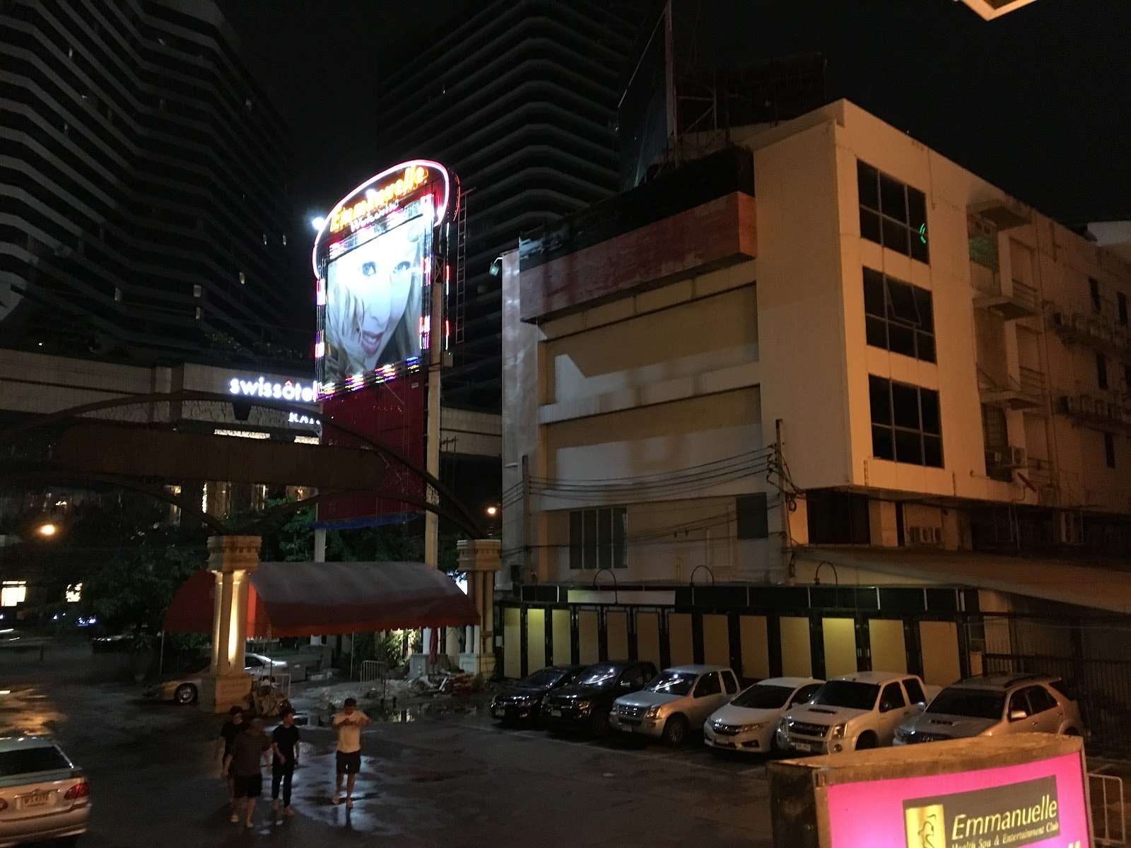 Emmanuelle Massage & Entertainment Club photo 13
