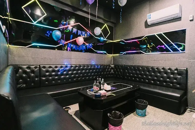 57 Club Karaoke Chiangmai