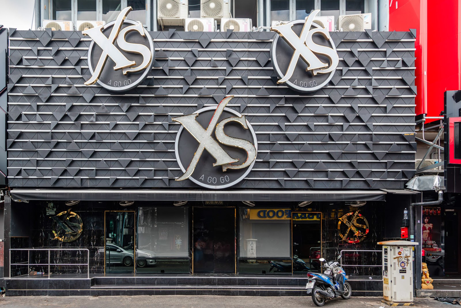 XS A Gogo