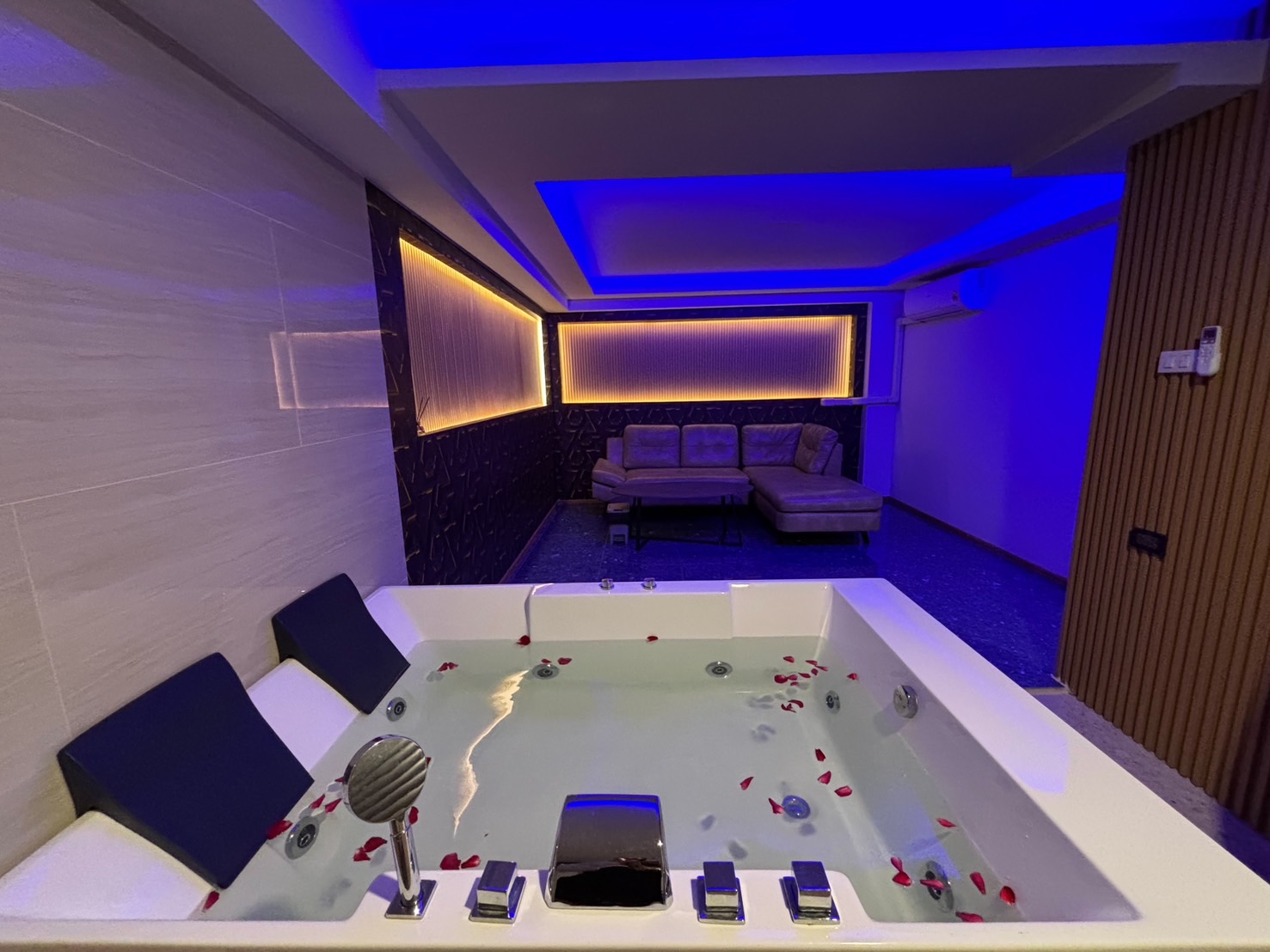 Nuru Massage Soi 8