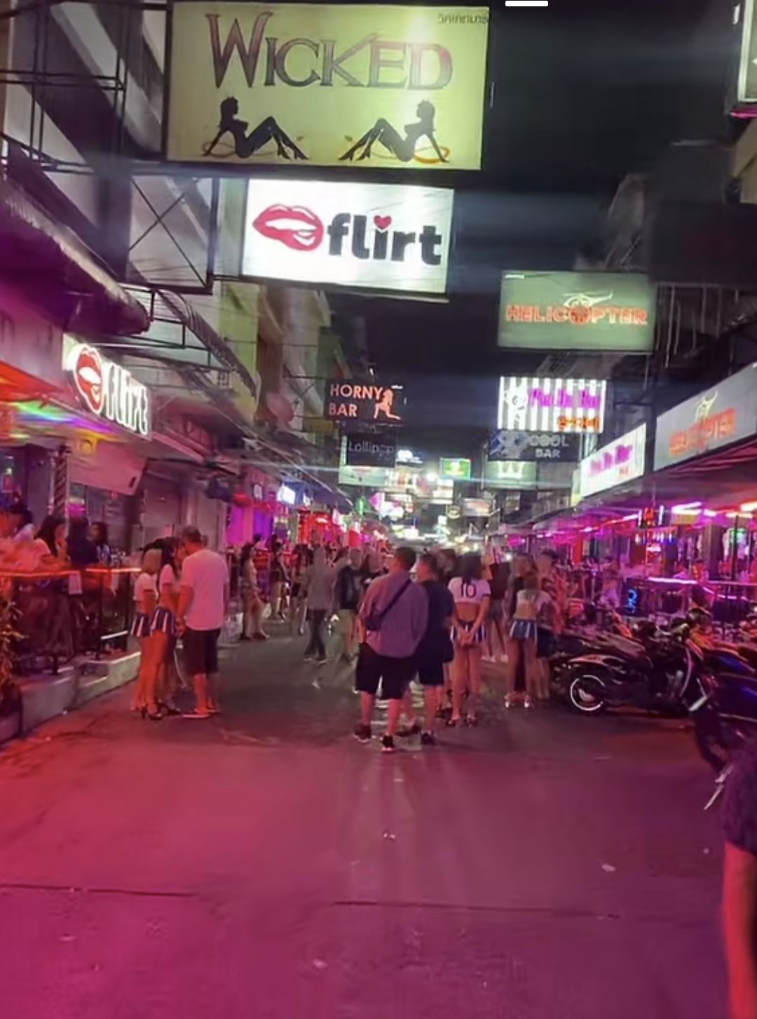 The Factory Pattaya Gentlemen's Club photo 15