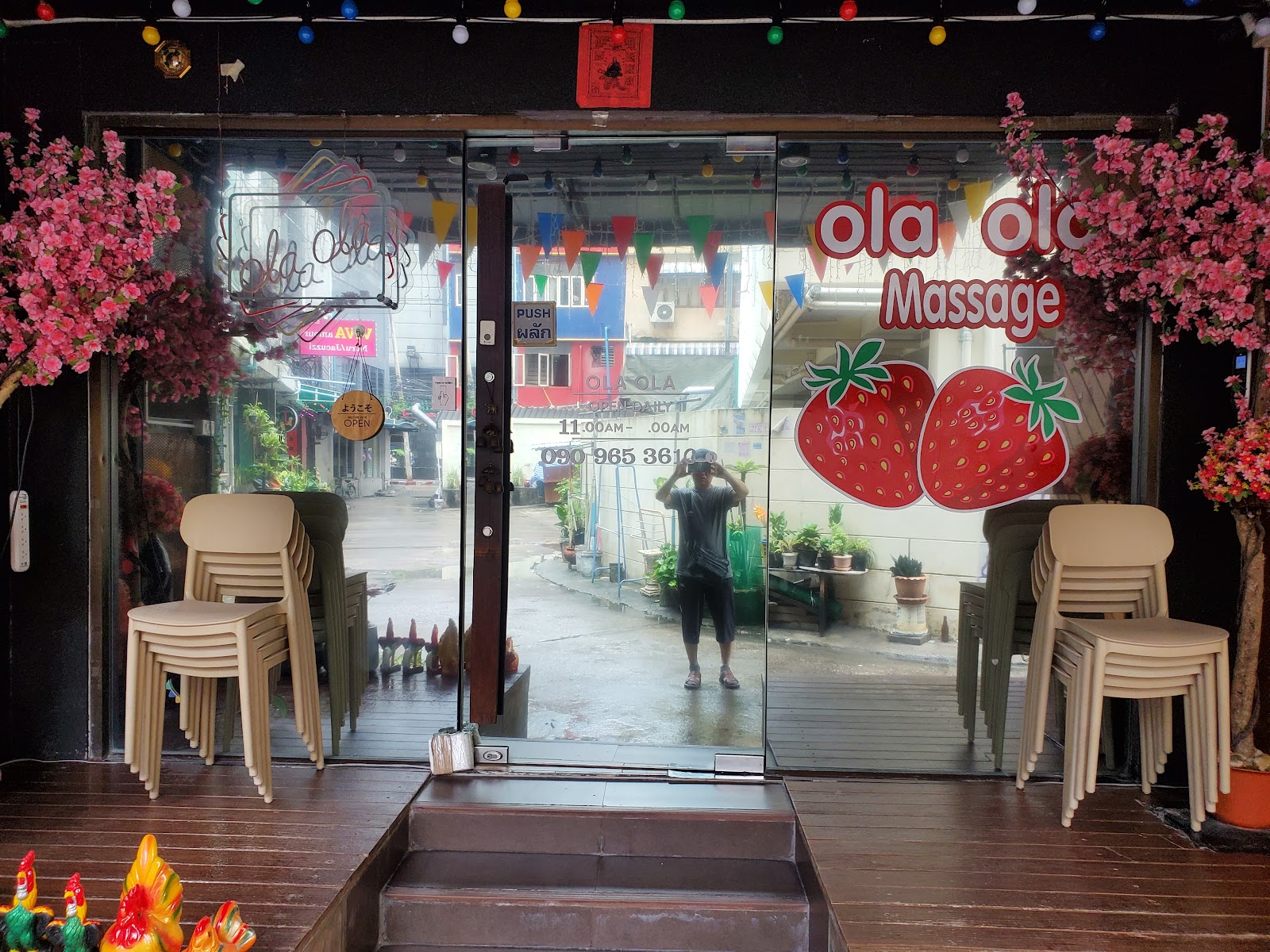 OLA OLA Nuru Massage