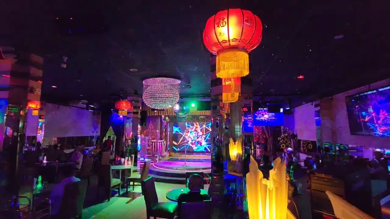Paramount Karaoke