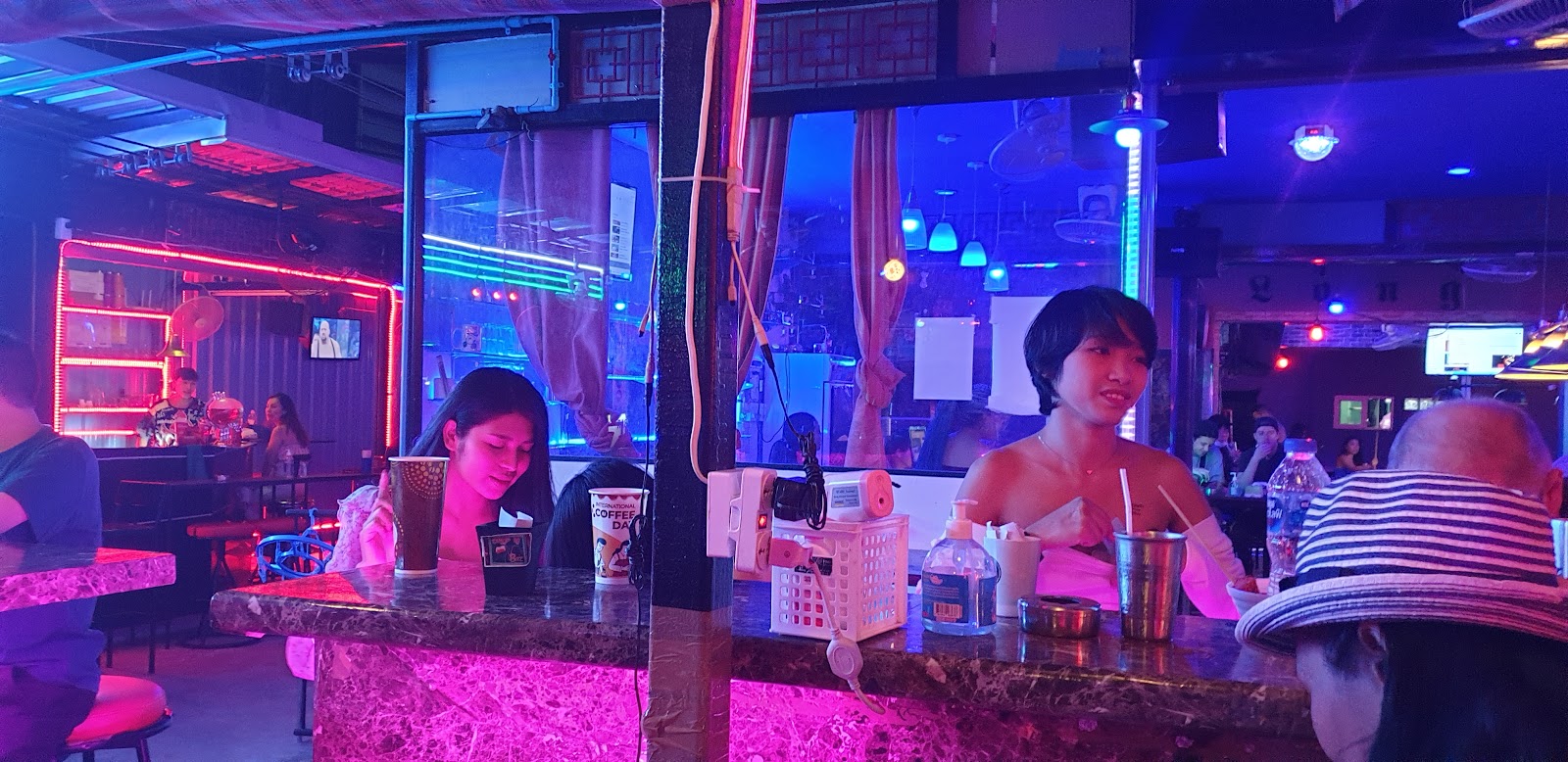 Butterfly Bar photo 8