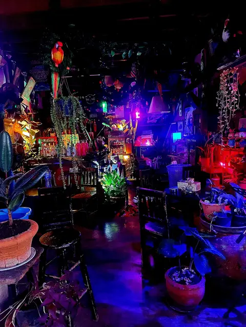 Buffalo Bar
