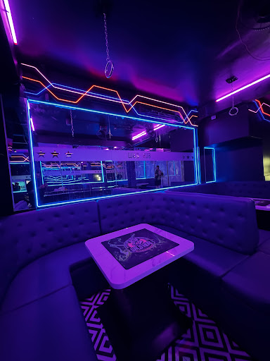 69 Club Karaoke photo 2