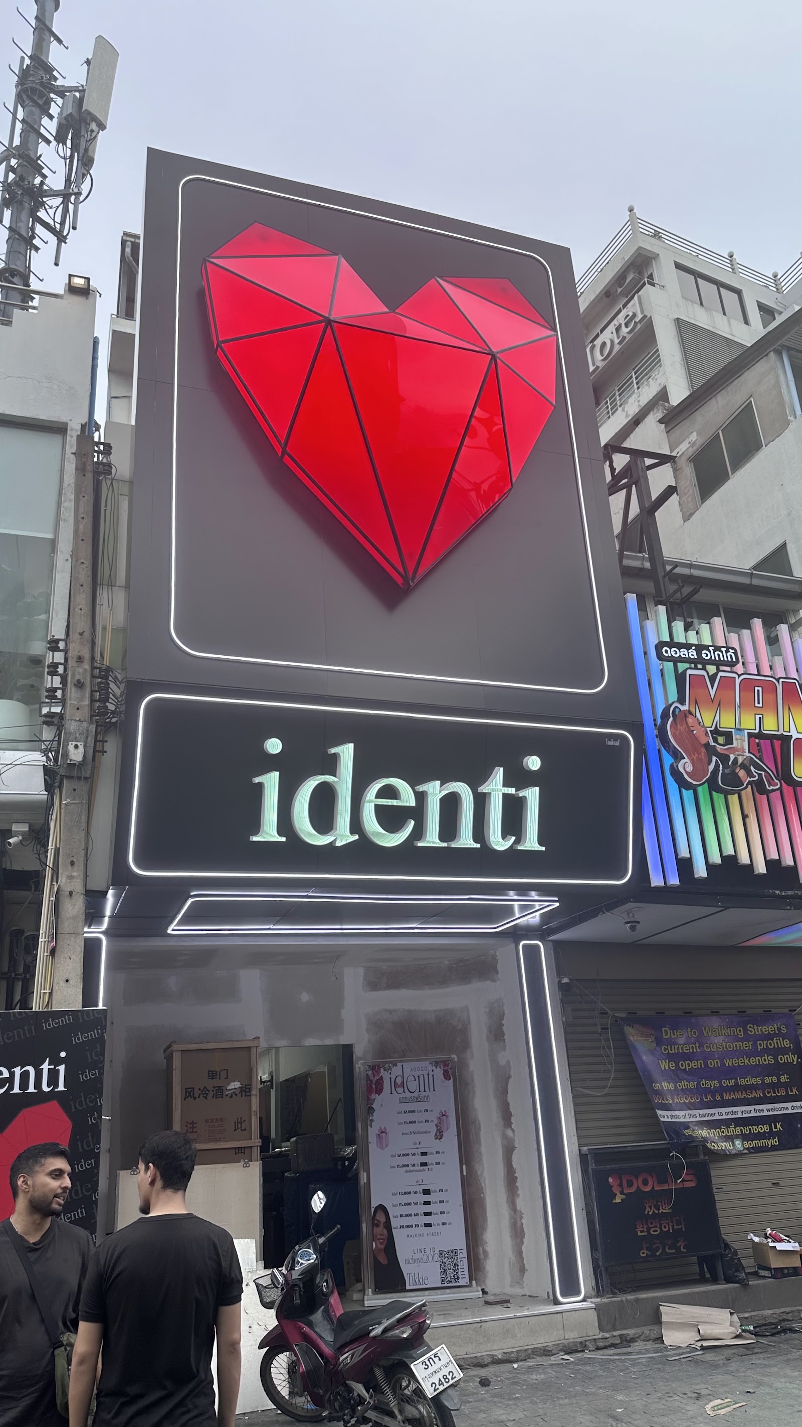 Walking street 𝖎𝖉𝖊𝖓𝖙𝖎 𝖆𝖌𝖔𝖌𝖔 photo 13