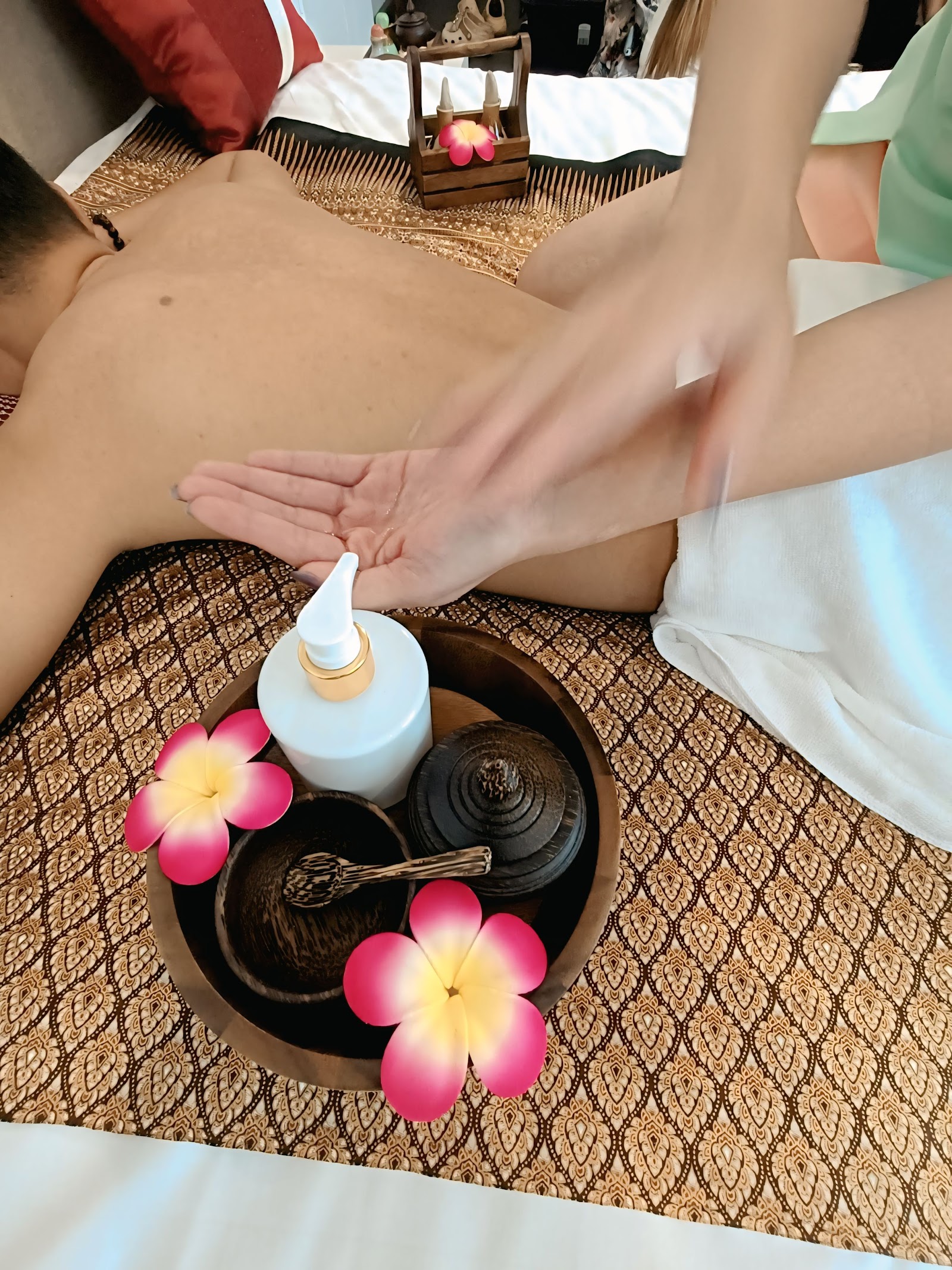 Tack care out call massage photo 3