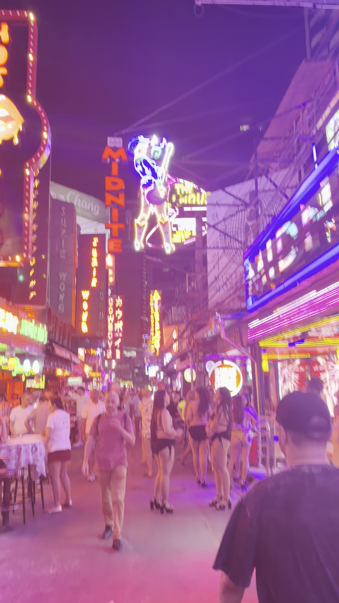 Midnite Bar Soi Cowboy photo 6
