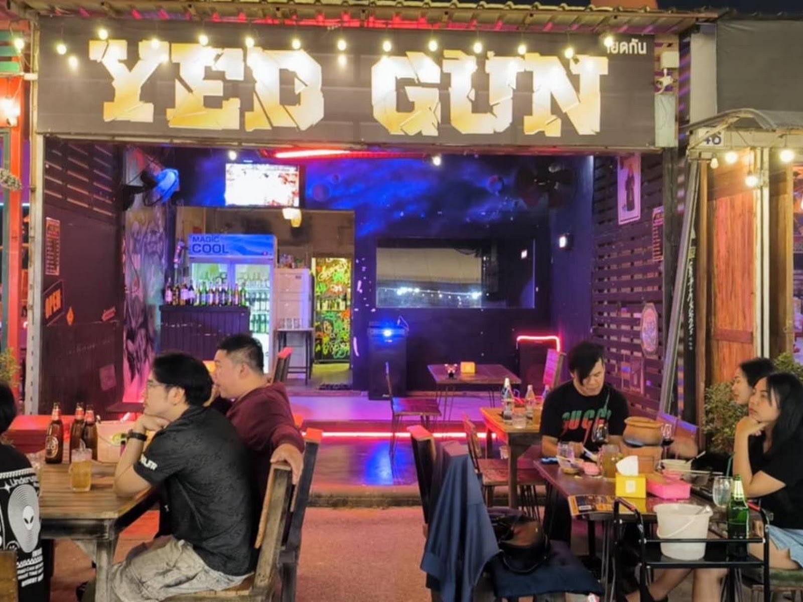 TOP GUN BAR photo 5