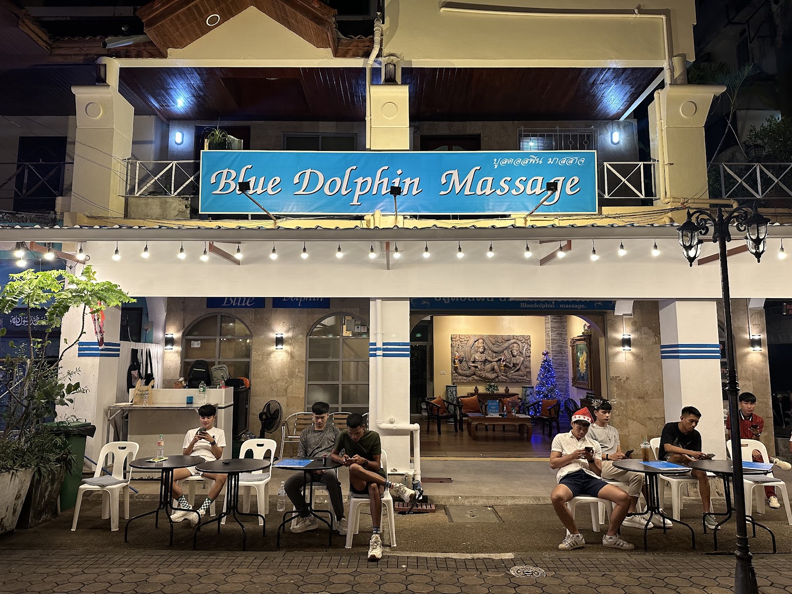 Blue Dolphin Men's Massage photo 2