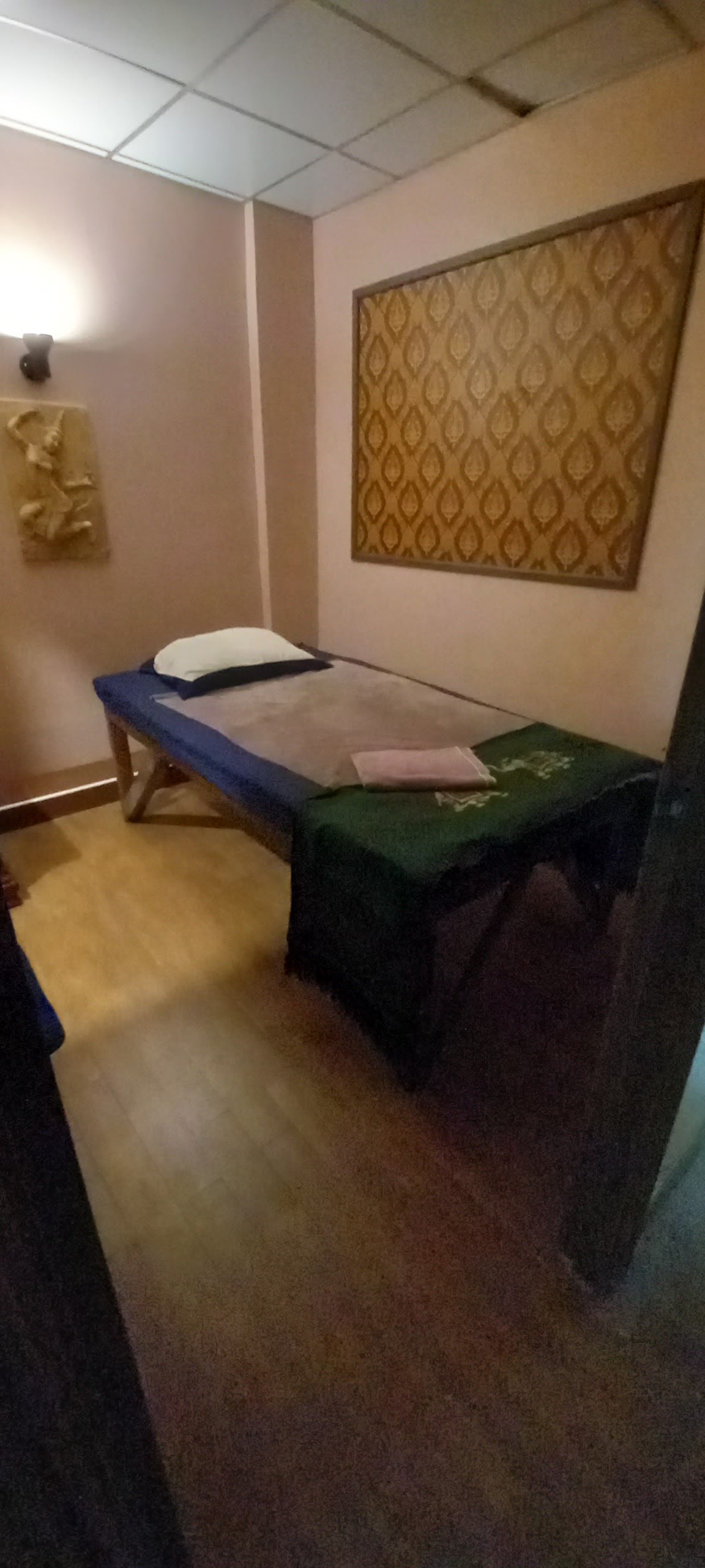 Blue Dolphin Men's Massage photo 21