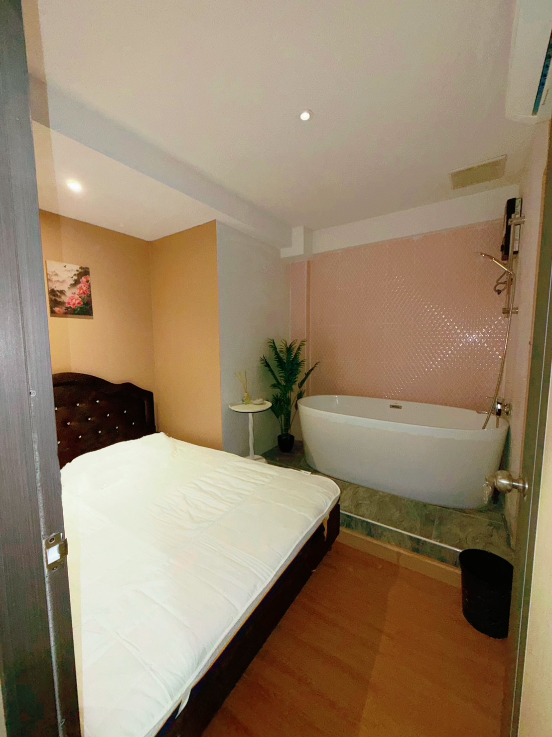Near Nuru Massage photo 3