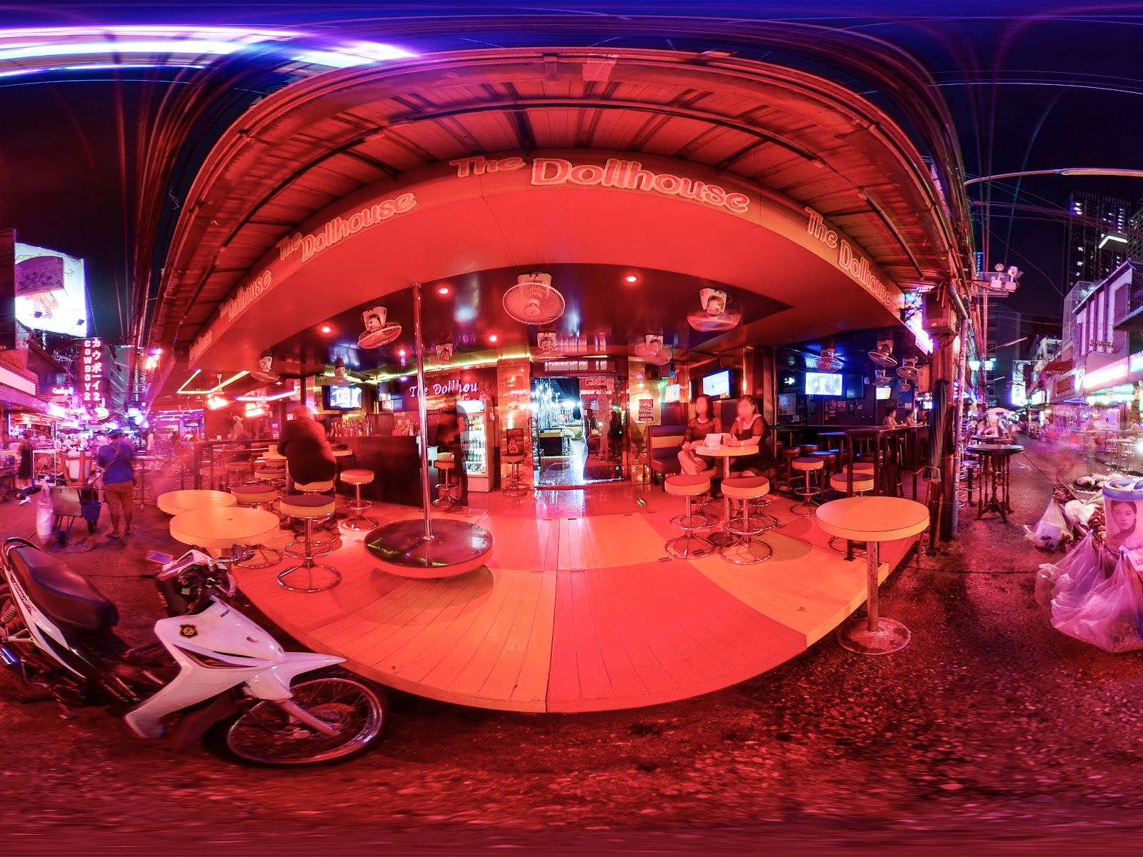 The Dollhouse Agogo Bar - Soi Cowboy photo 4