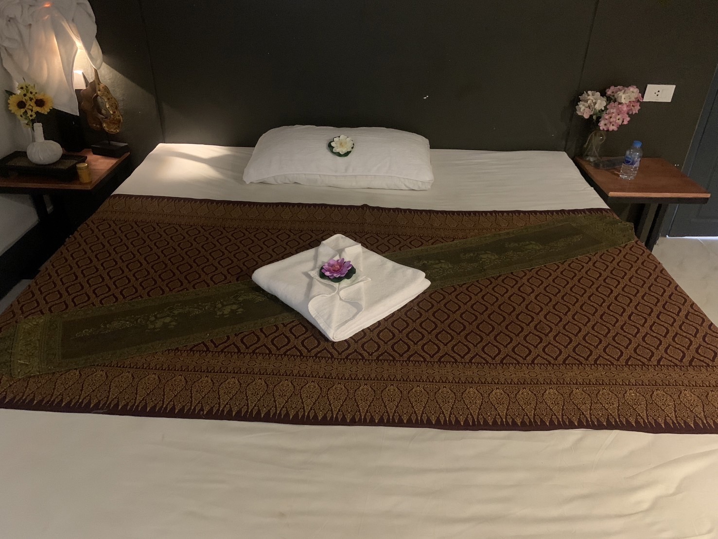 RelaxRoom Home Massage photo 2