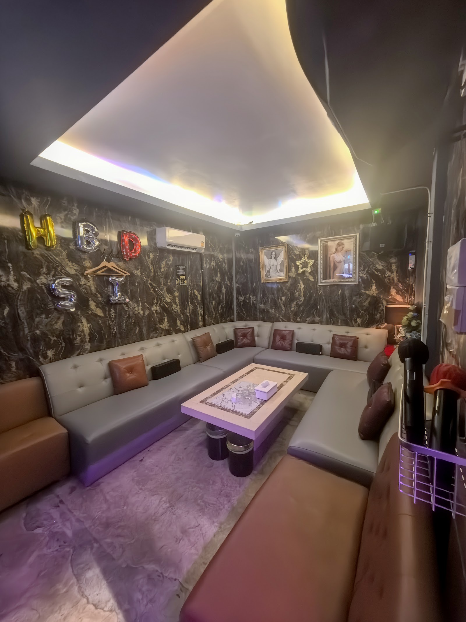 Jazzy KTV & Nuru Massage | Sukhumvit 33 photo 11