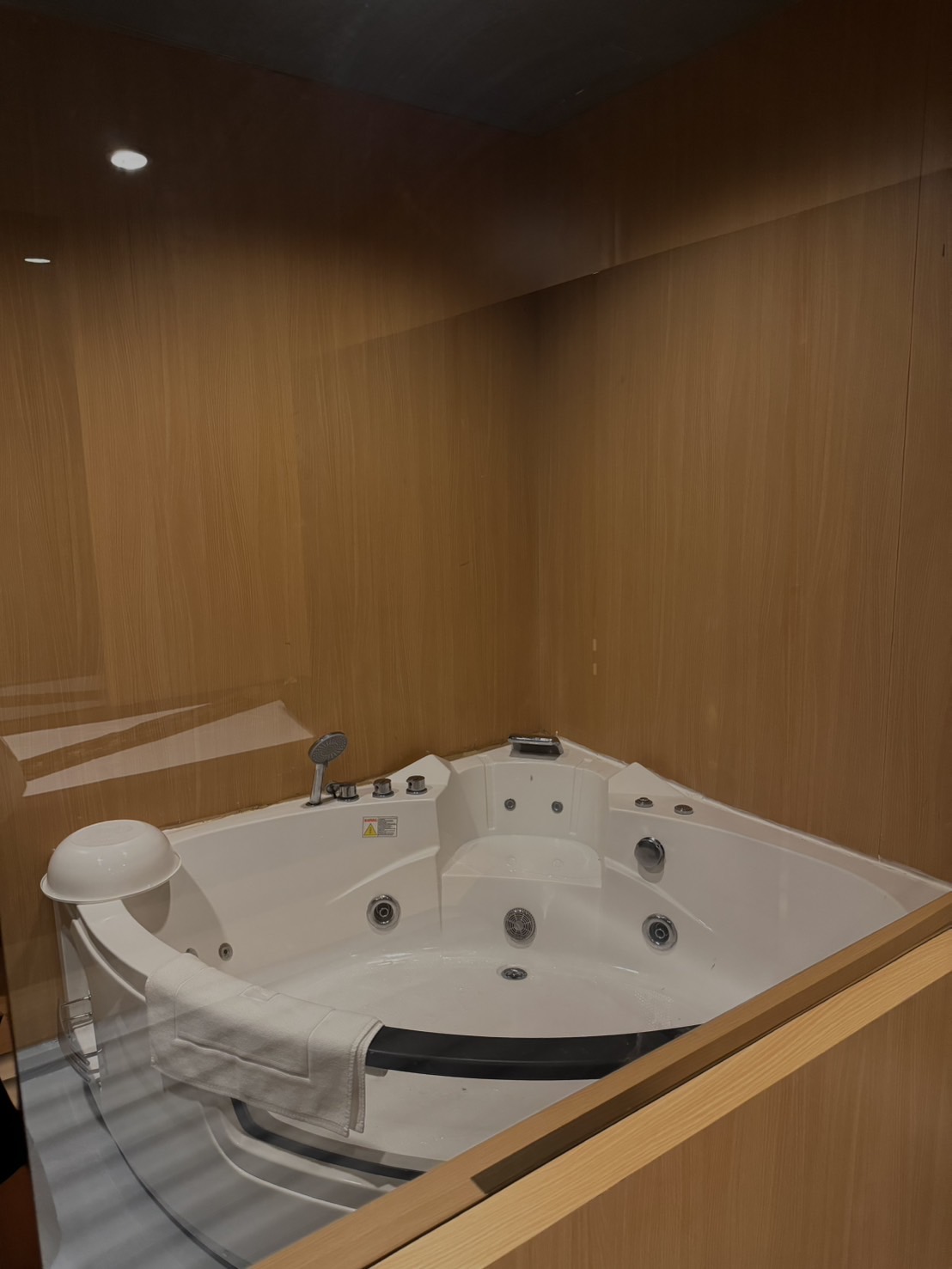 Queenmarich Massage photo 7
