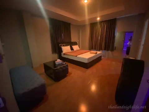 Baannine Massage