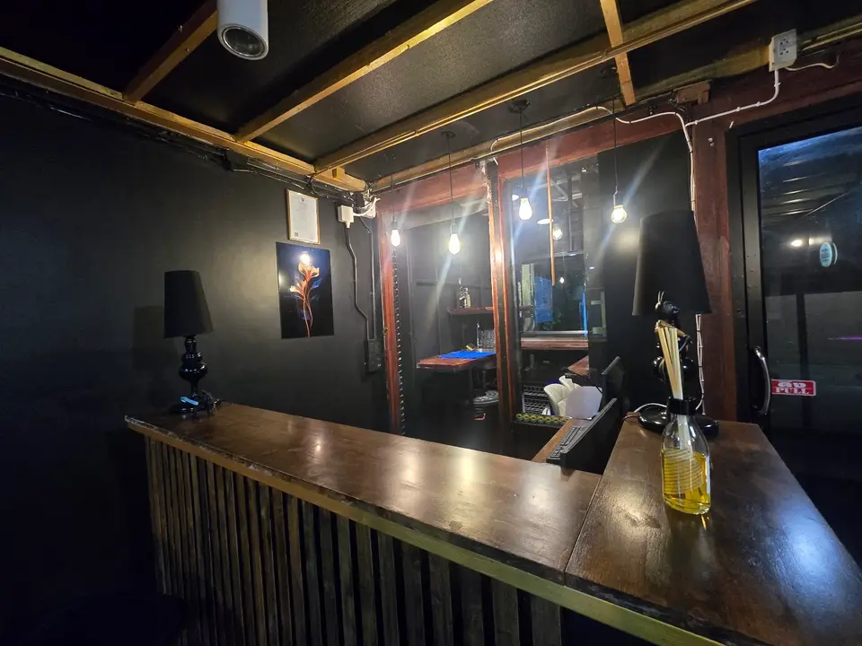 FRIENDS HOUSE CLUB