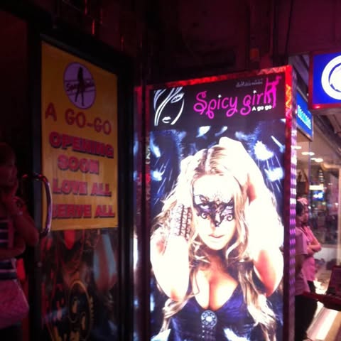 Spicy Girls A Go Go photo 4