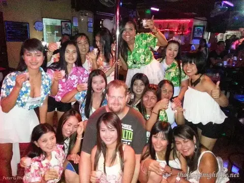 A7-DJ Bar