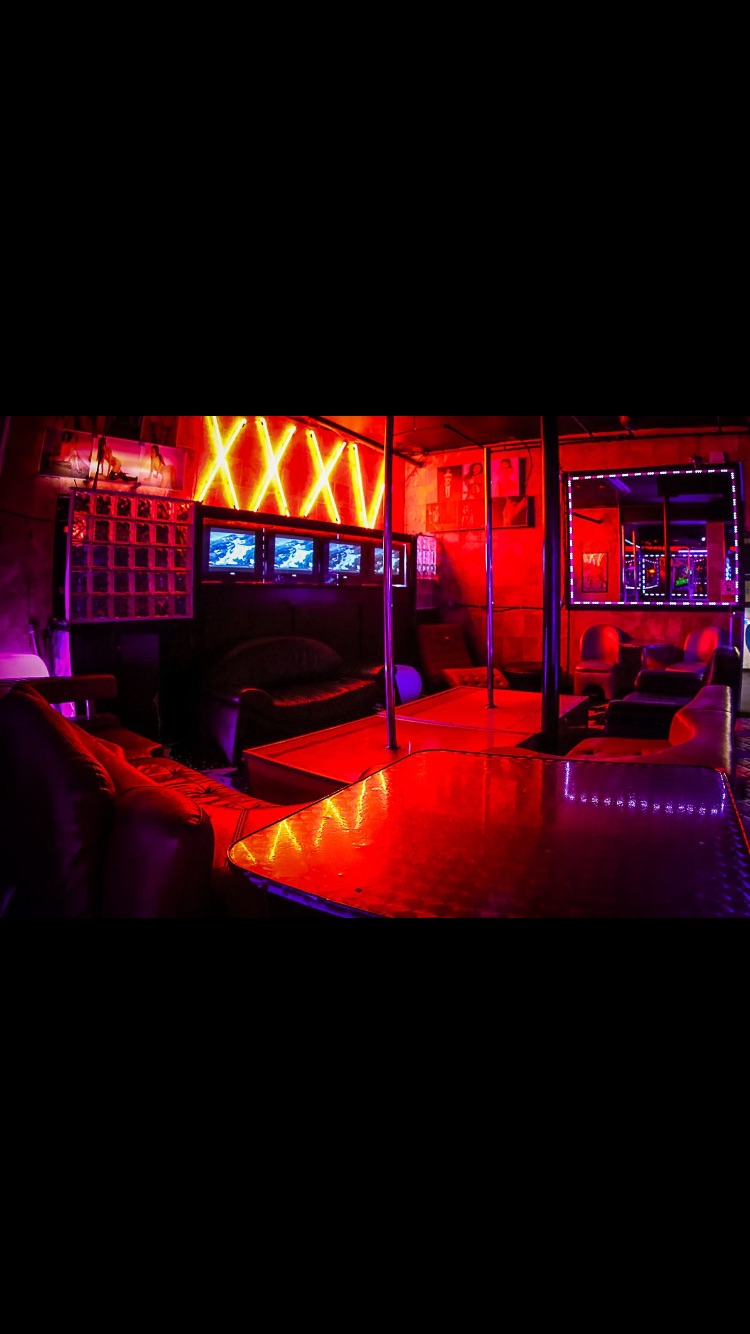 XXXV Gentlemen's Club photo 11