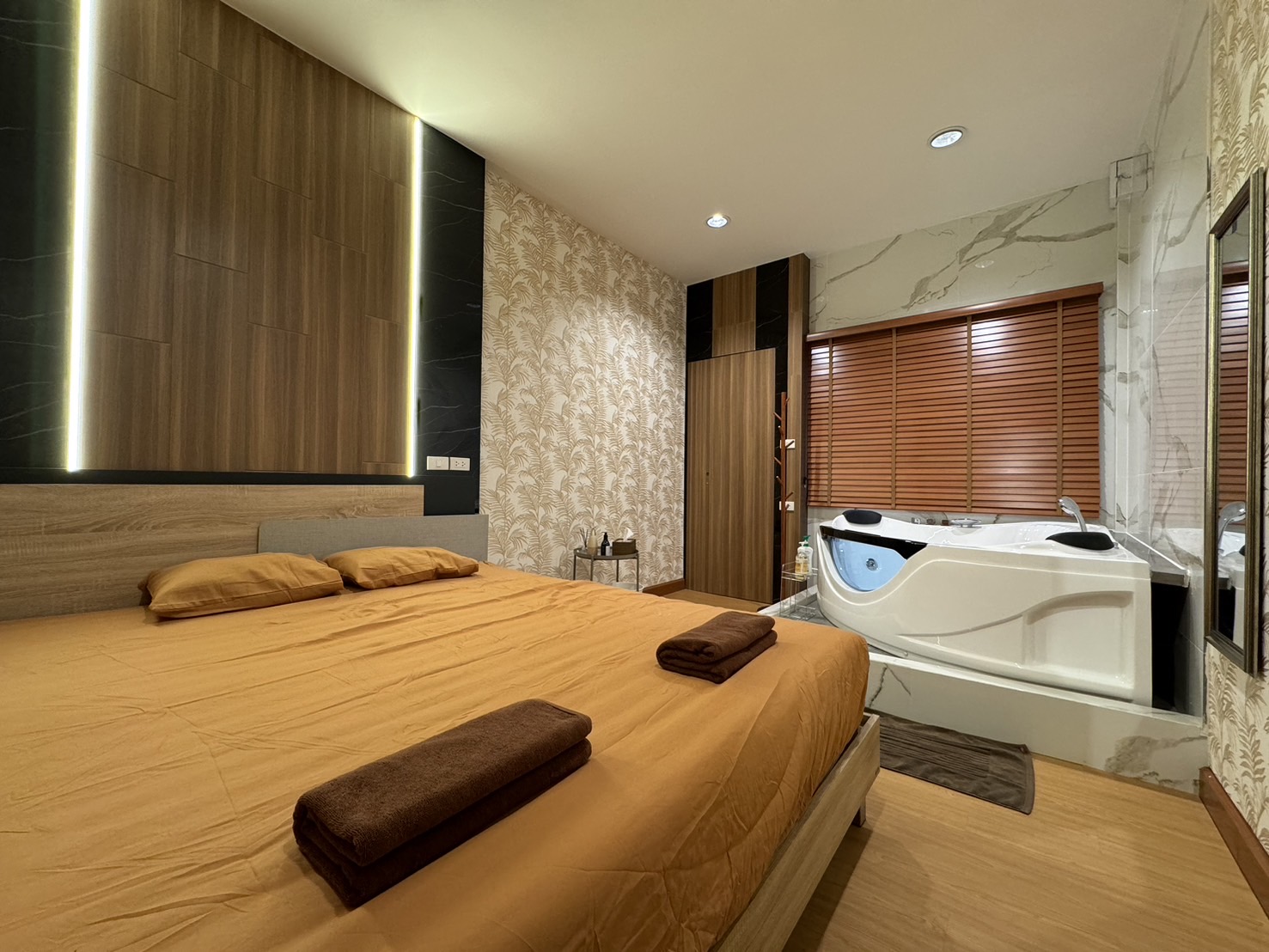 Exotic Massage photo 4
