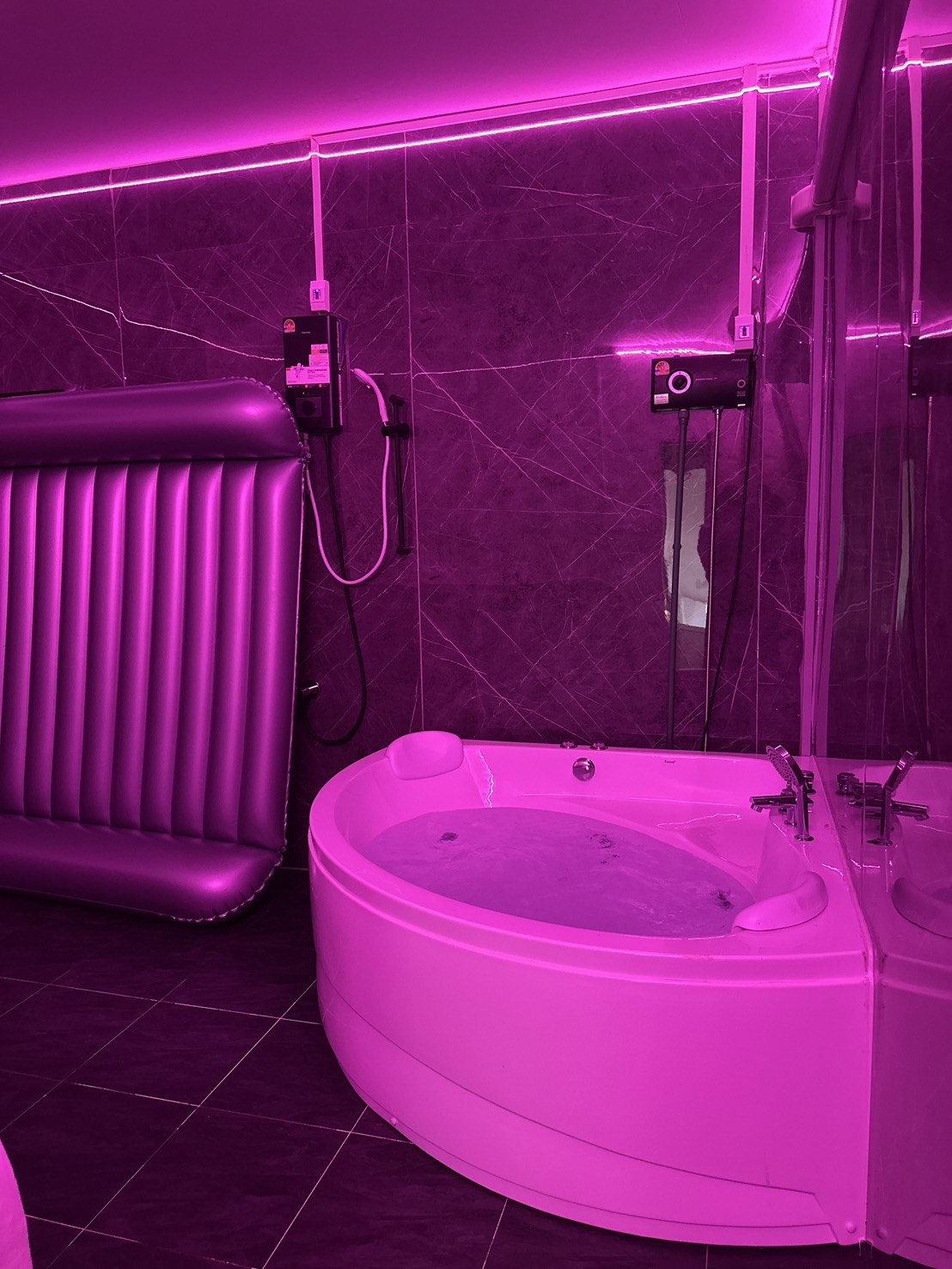 Qian Qian nuru massage &spa photo 6