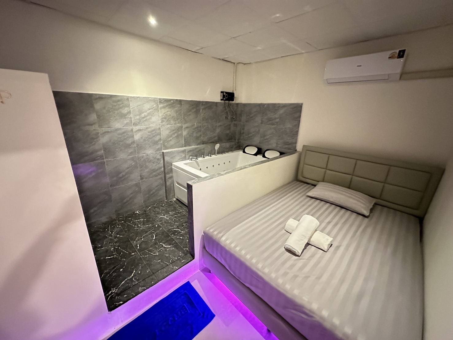 Peach Massage Bangkok 20 photo 2