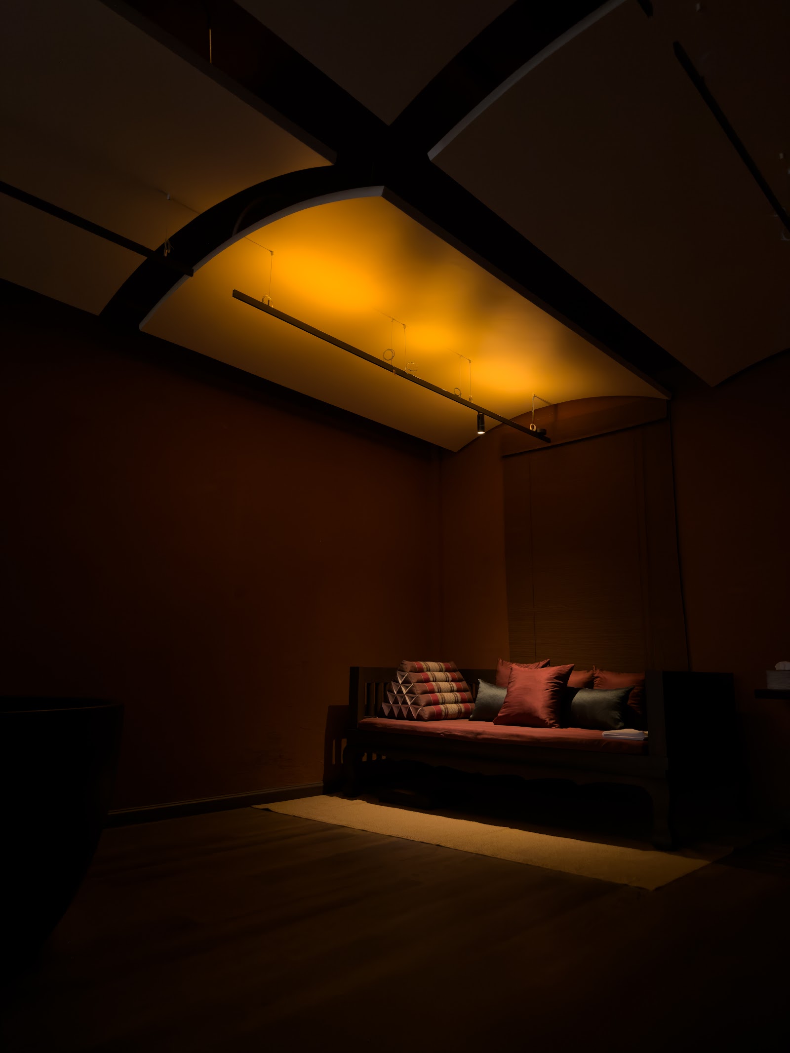 Apirom | Siamese Somatic Sanctuary photo 12
