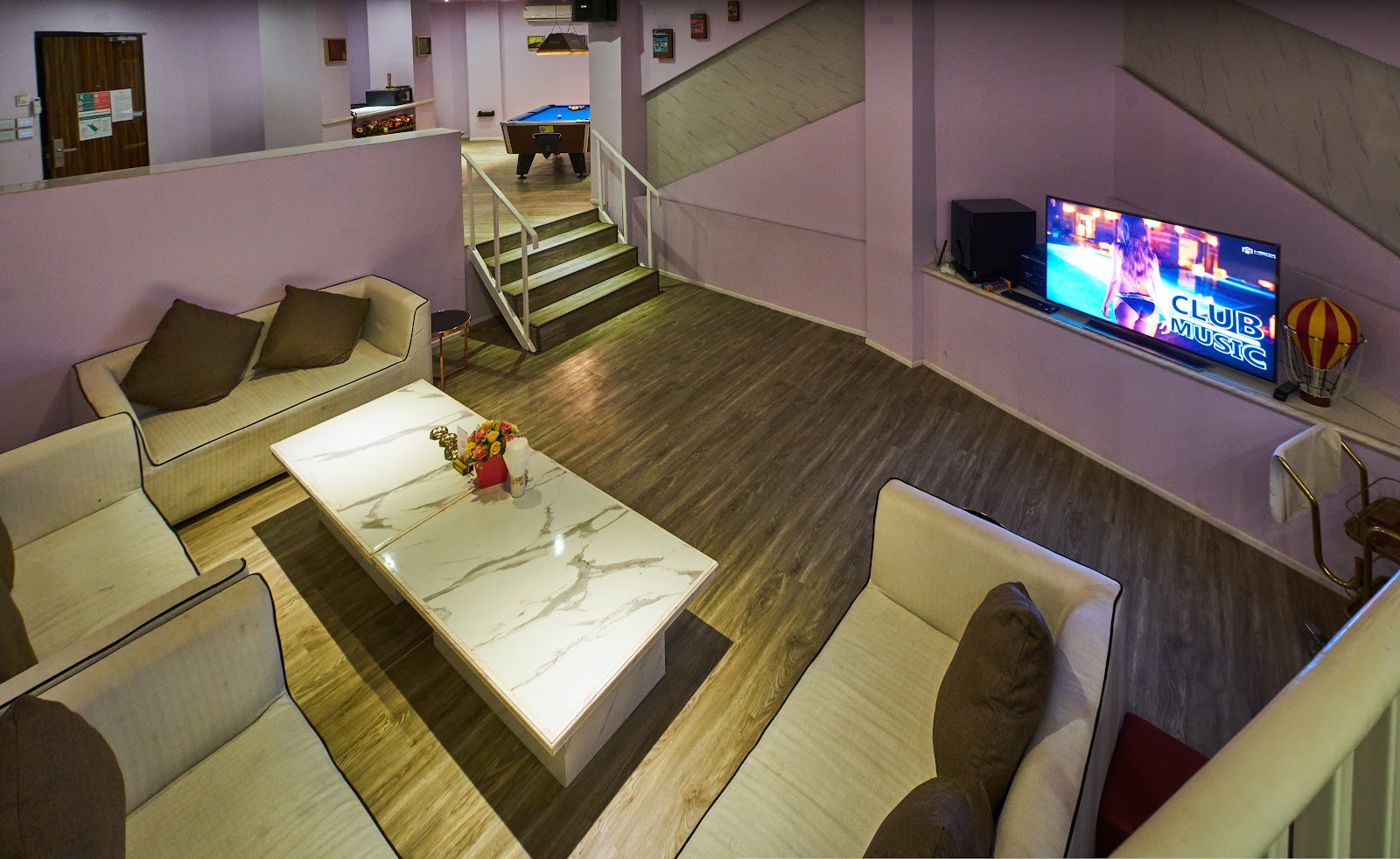Colonze Massage & Entertainment photo 10