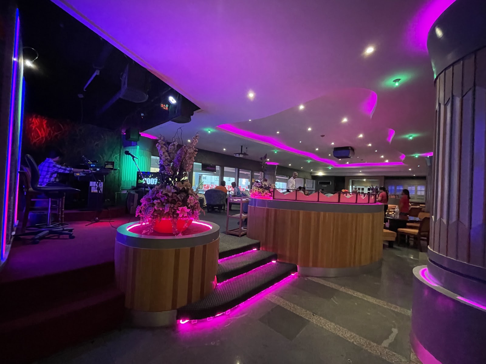 Melrose Plaza - Massage Parlor