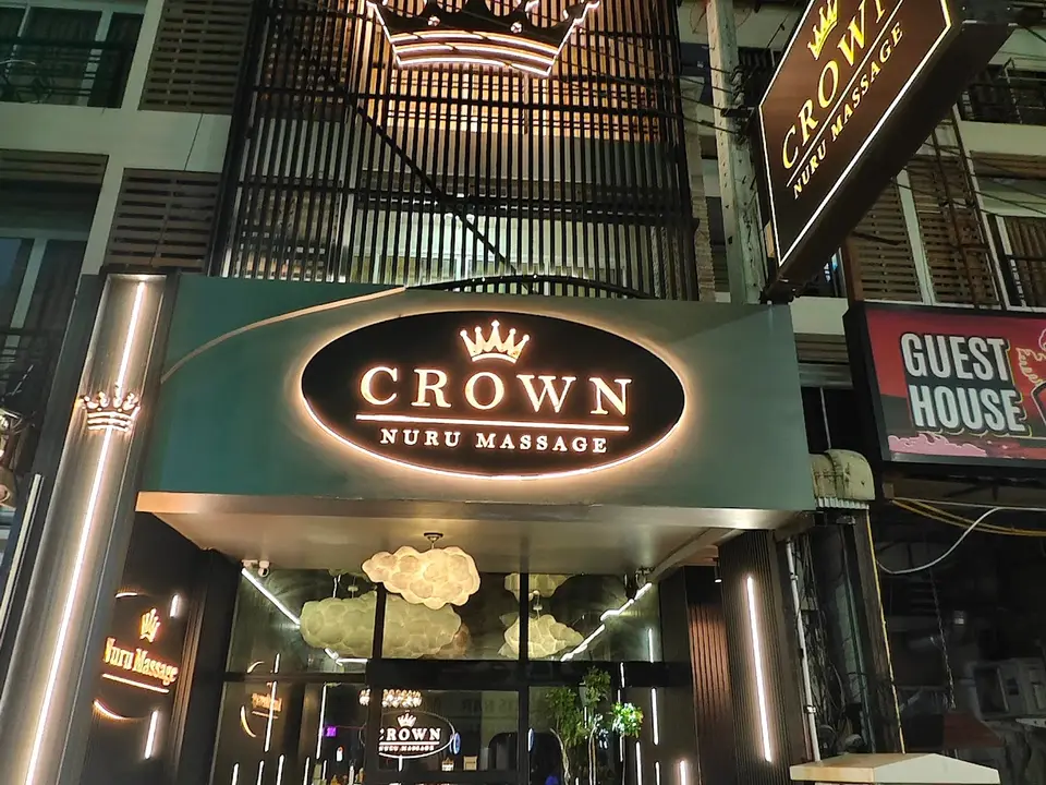 Crown Nuru massage