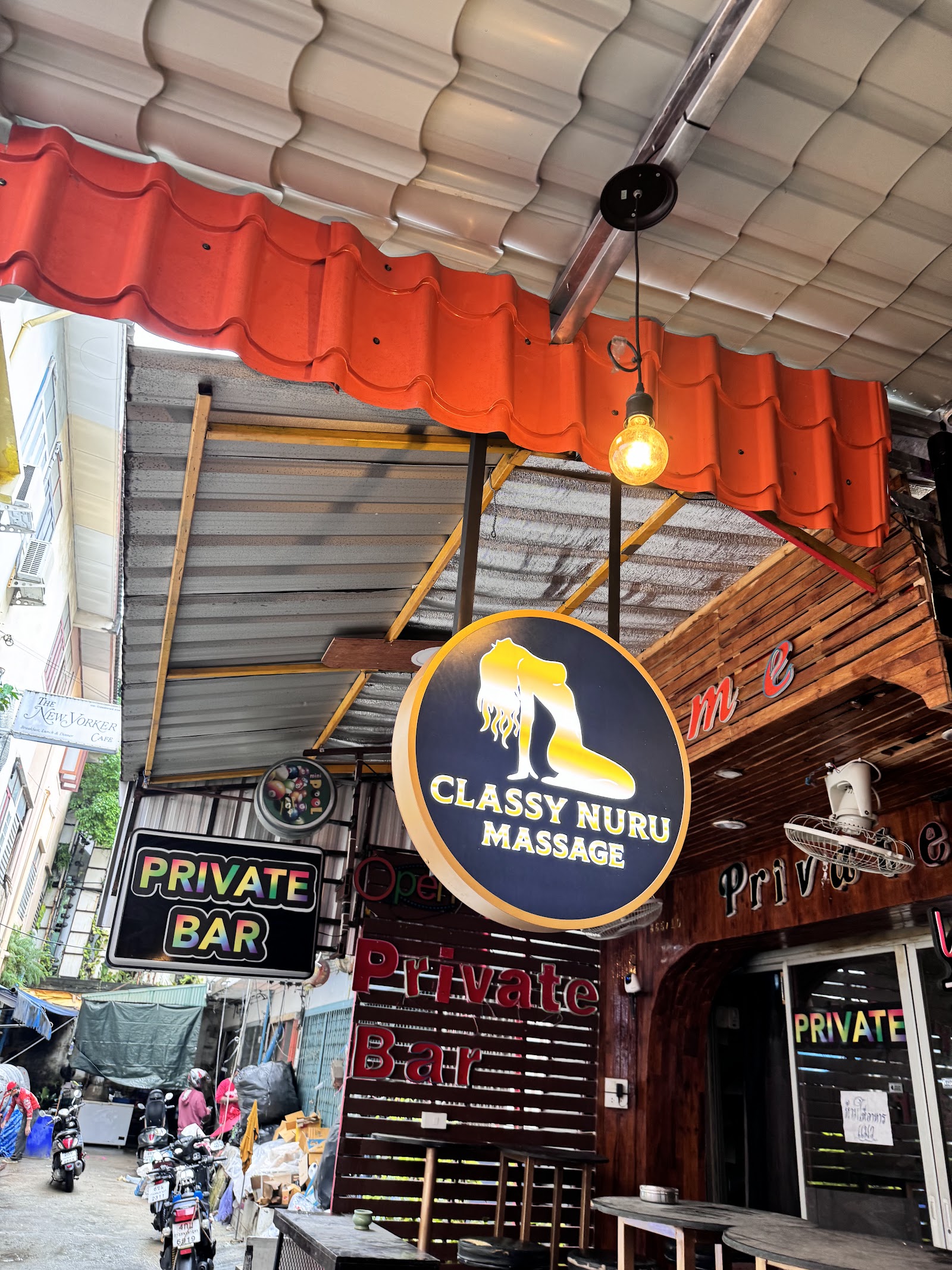 Classy Nuru Massage sukhumvit 22 photo 5