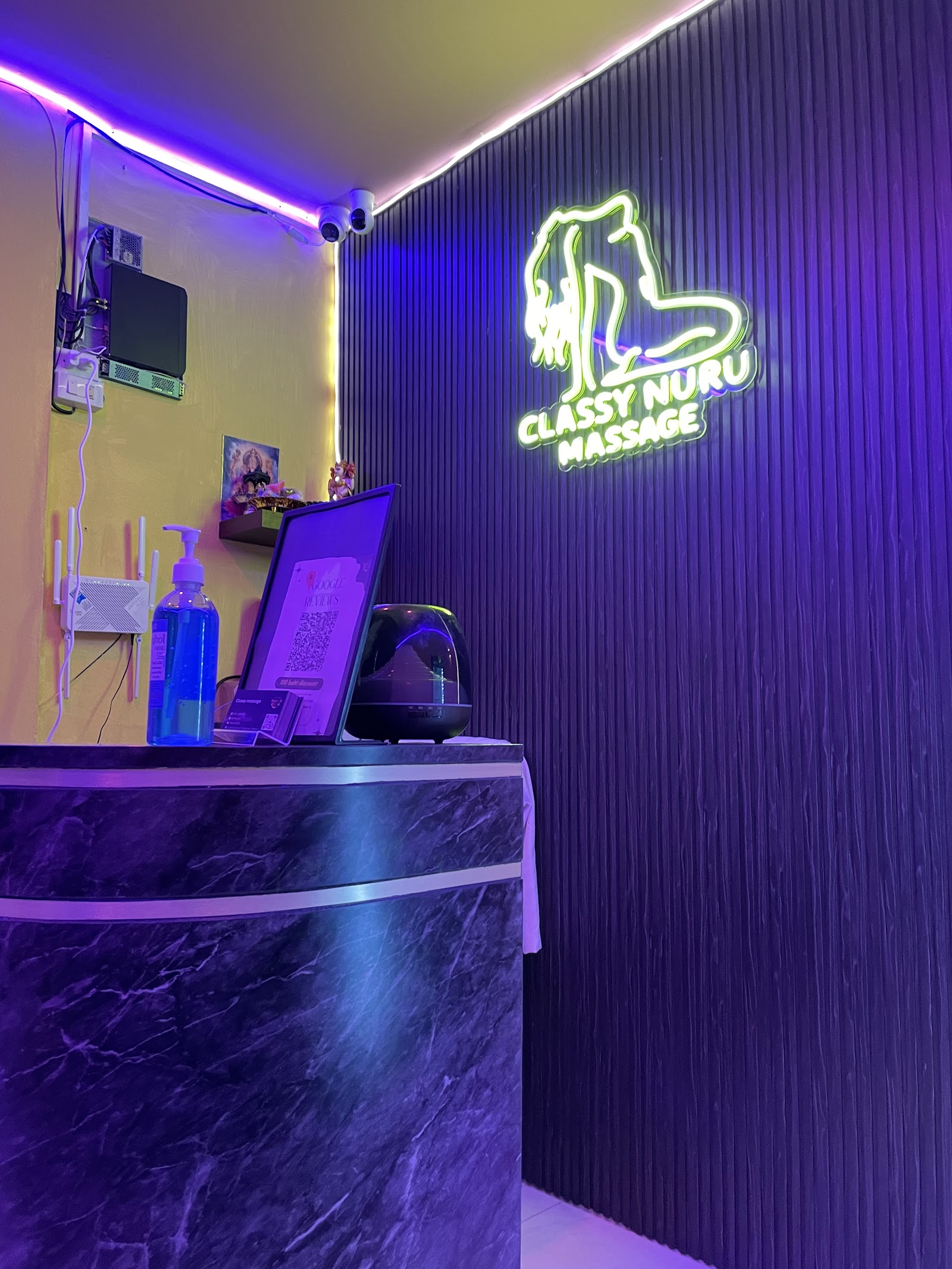 Classy Nuru Massage sukhumvit 22 photo 9