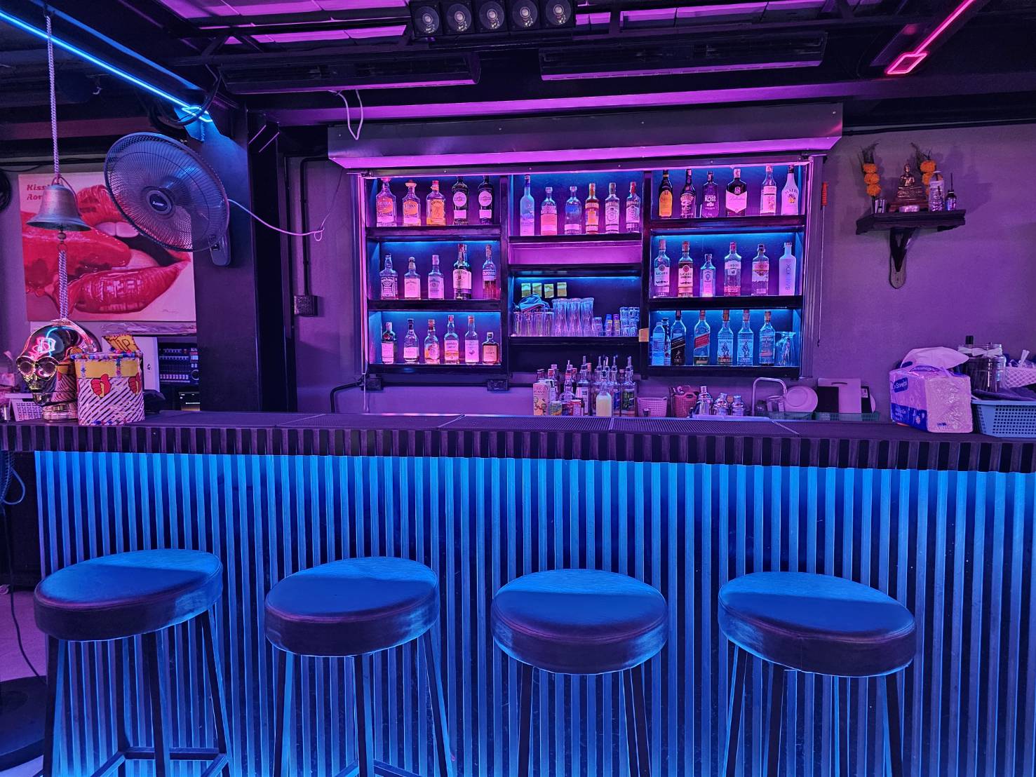 Kiss Bar Ao Nang